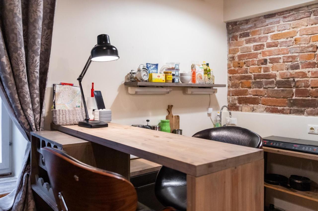 Bohemian Hideout, Old Town, Tartu Home Екстер'єр фото