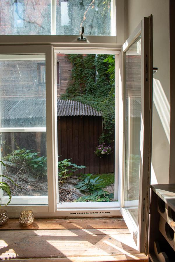 Bohemian Hideout, Old Town, Tartu Home Екстер'єр фото